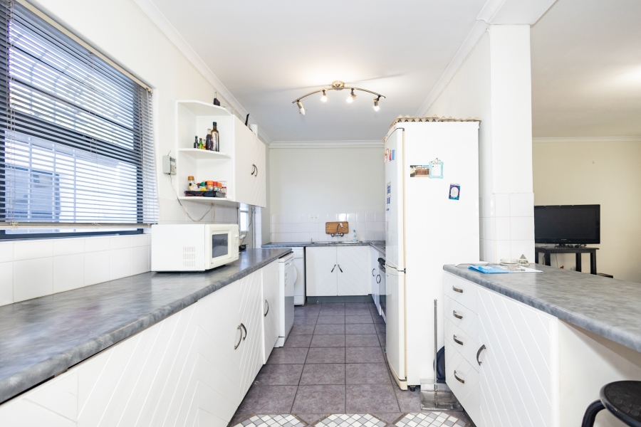 3 Bedroom Property for Sale in Table View Western Cape